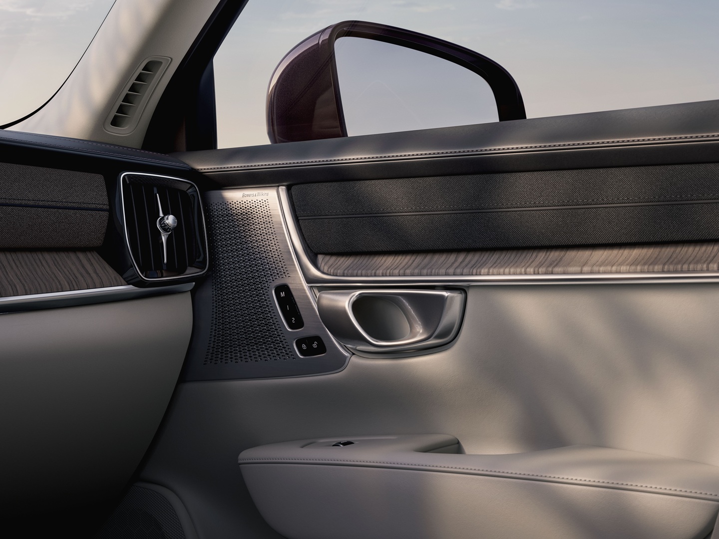 Volvo s90 plug in hybrid 2026