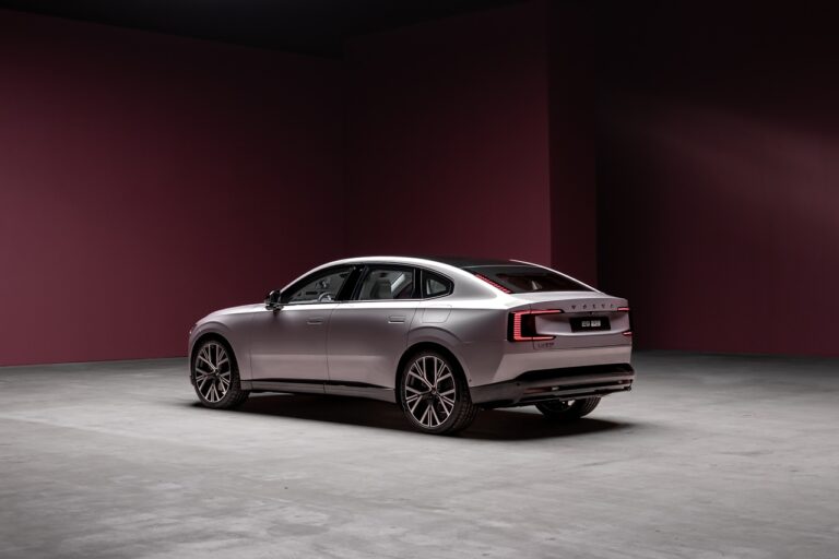 Volvo es90 ultra 2026
