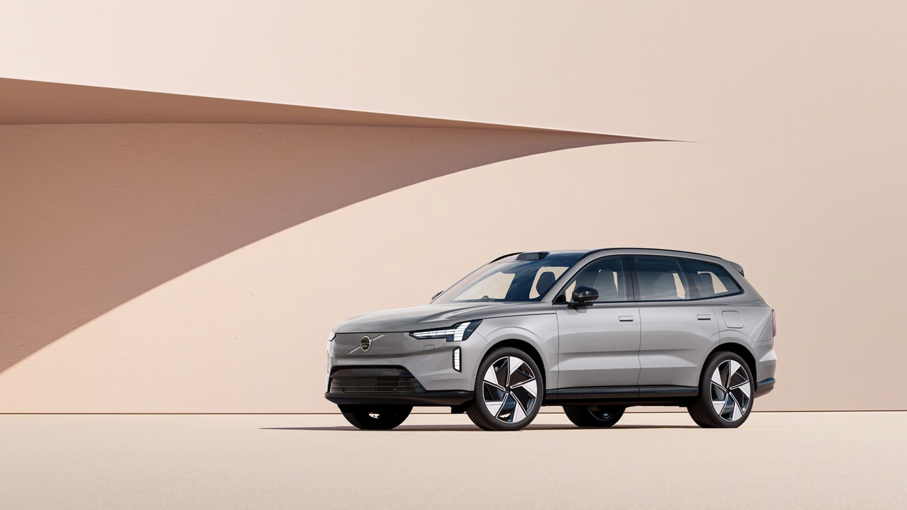 Volvo EX90 Ultra 2026
