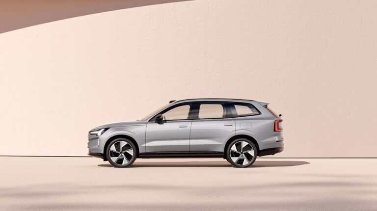 Volvo EX90 Ultra 2026